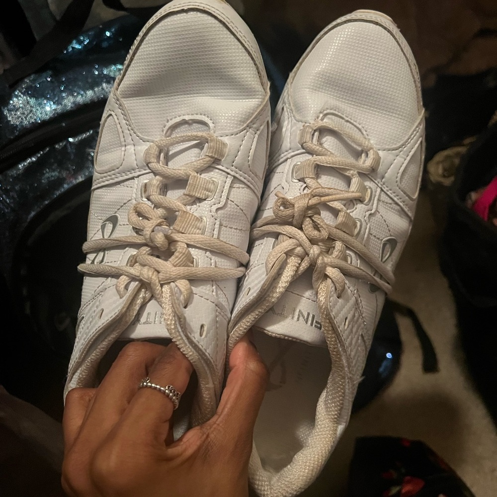 Infinity cheer shoes